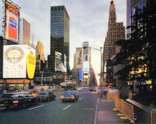 the-welcome-blog-sightseeing-new-york-times-square-1980s